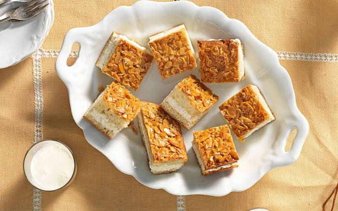 Kuchen, Nachspeise, Bienenstich, Mandelsplitter, Creme, Servus Rezept