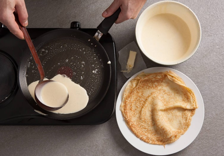 Crêpes Suzette, Pfanne, Butter, Palatschinken, Teig