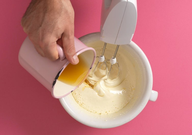 Eisstanitzel, Eier, Butter, Handrührgerät