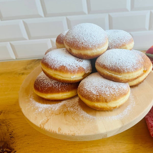 Fasching, Faschingskrapfen, Staubzucker, selber backen, Rezept