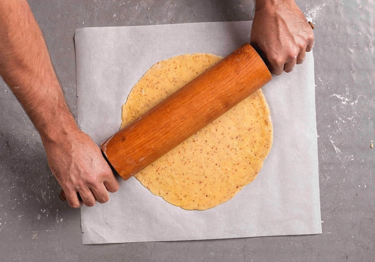 Teig, Backpapier, Nudelholz