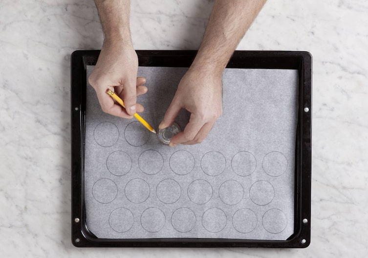 Makronen, Backblech, Bleistift, Kreise, Backpapier