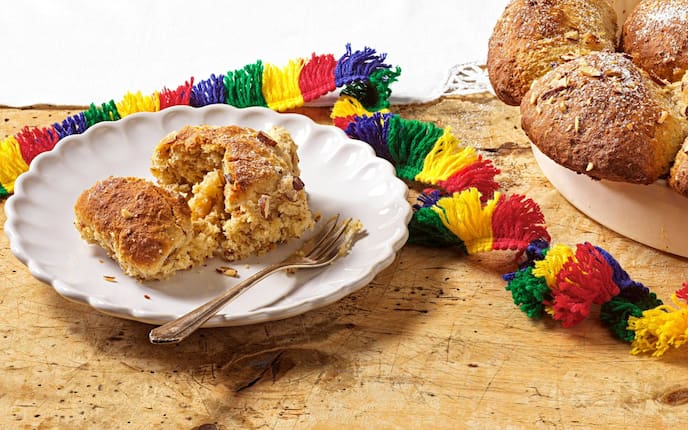 Fasching, Buchteln, Mandelbuchteln, Marzipanfüllung, Servus Rezept