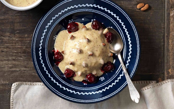 Kirschen, Mandeln, Sauce, Nachspeise, Servus Rezept