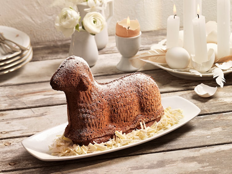 Osterlamm, Osterkuchen, Osterjause, Kuchen, süßes Osterlam, Ostern, Oster Rezept, Servus Rezept