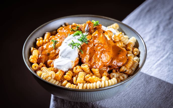 Paprikahendl, Zu Gast in fremden Küchen, Gerhard Dragschitz