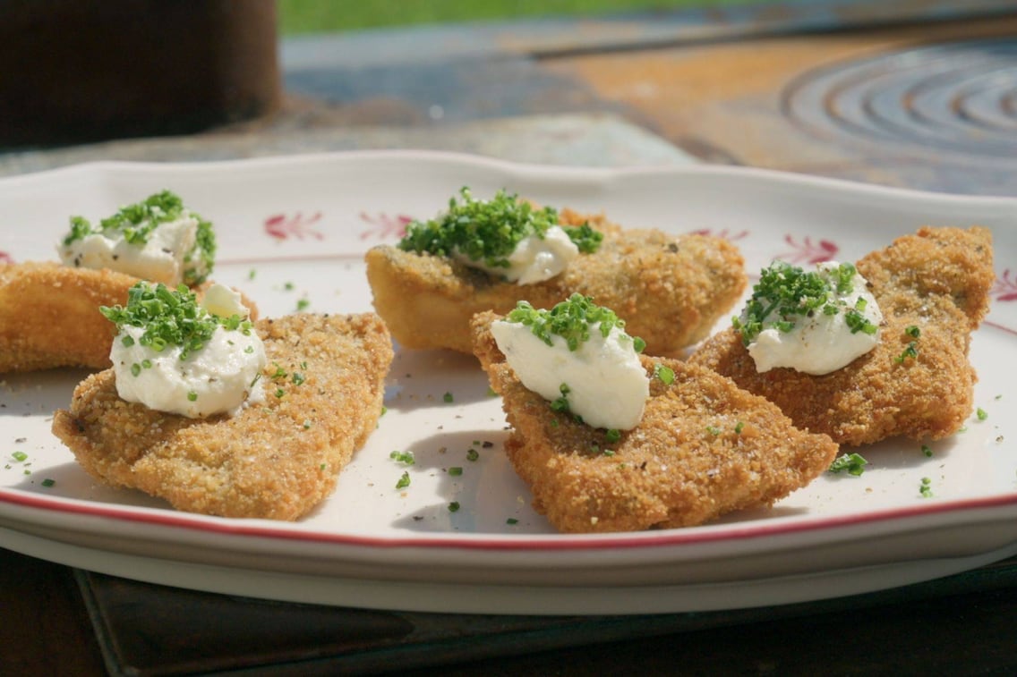 Knusprige Parasol-Schnitzel sind ein absolutes Lieblingsessen von Paula Bründl.