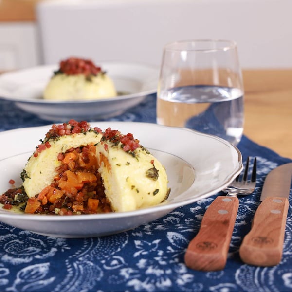 Germknödel, pikant, Kürbis, Speck