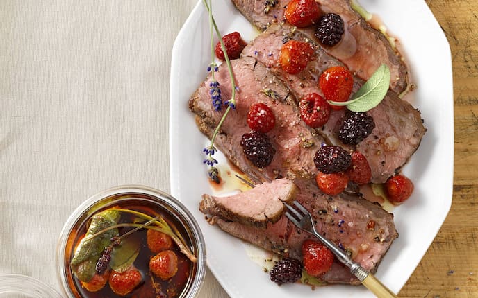 Roastbeef, Himbeeren, Brombeeren, Lavendel, Salbei, Marinade, Fleisch, Hauptspeise, Servus Rezept