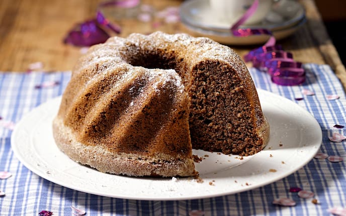 Rotweingugelhupf (Bild: Eisenhut & Mayer)