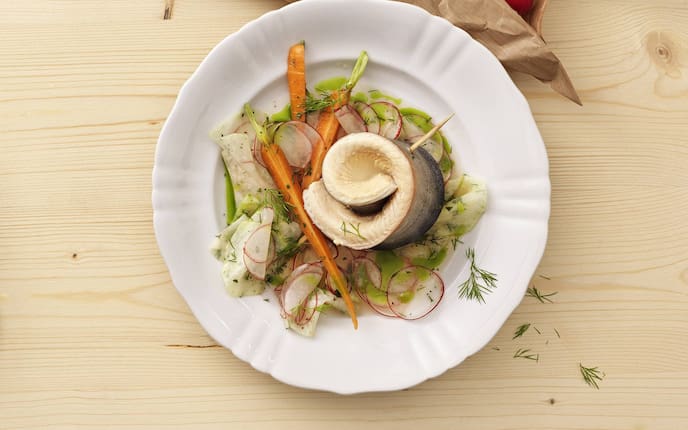 Saibling, Karotten, Radieschen, Salat, Rezept