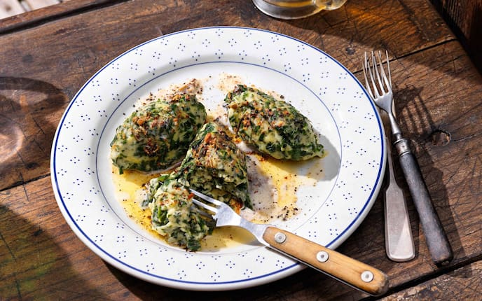 Spinat-Topfen-Nockerln mit Bergkräuterbutter, Spinat, Rezept, Servus