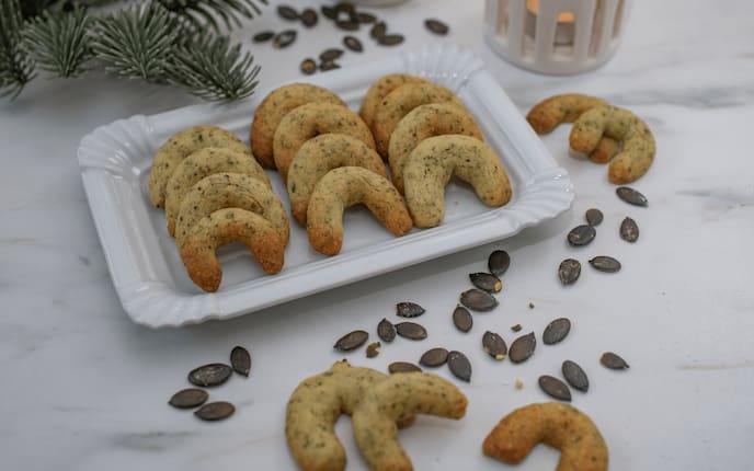 Kürbiskernkipferl, Kekse, Weihnachtsbäckerei, Plätzchen, Kipferl