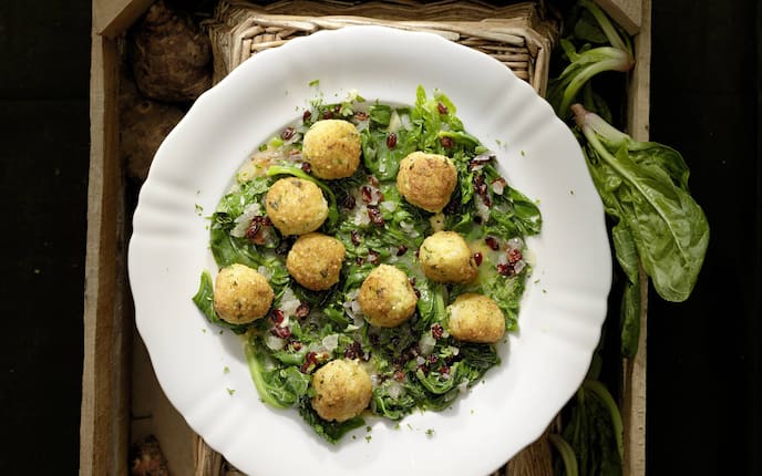 Topinambur-Hirse-Kugerl, Winterspinat, Rezept, Servus