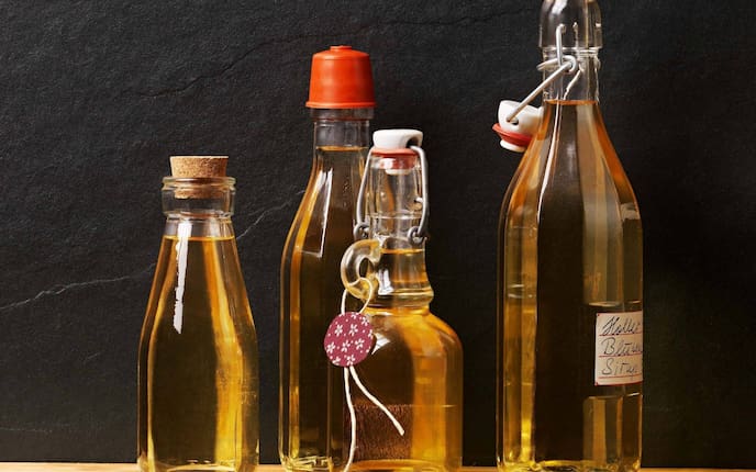 Hollerblütensirup, Flaschen, Sirup