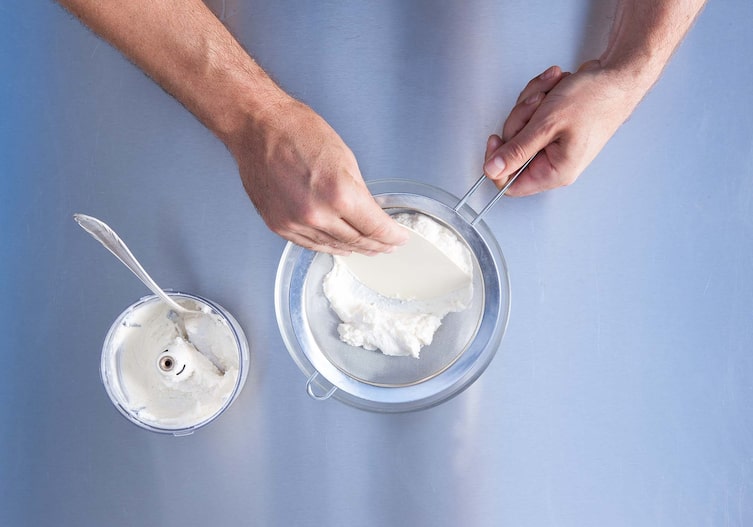 Hechtnockerl, Hechtfarce, Kochschule, Sieb, Schüssel, Cutter, Esslöffel