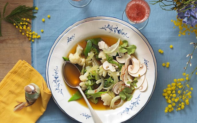 Champignonsuppe, gemüse, Zuckerschoten, Petersilie, Champignons, Karfiol, Suppe, Vorspeise, Servus Rezept