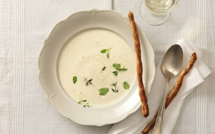 Steirerkässuppe, Steinpilzstangerl, Suppe, Weißwein, Löffel