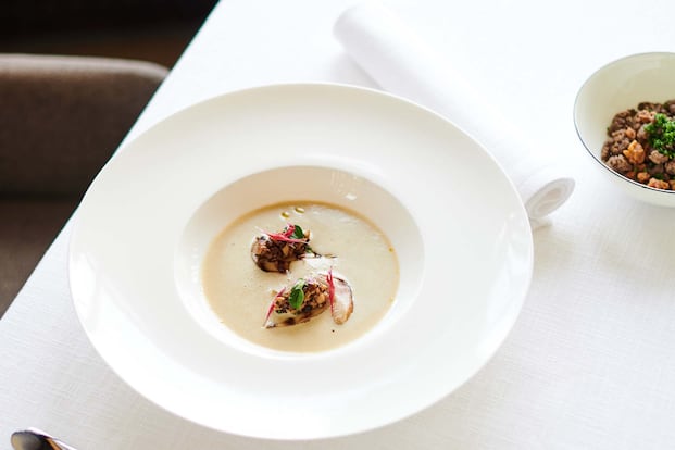 Erdäpfel-Schwammerlsuppe mit Grammeln und Heidensterz - 1:00 h - Rezept ...