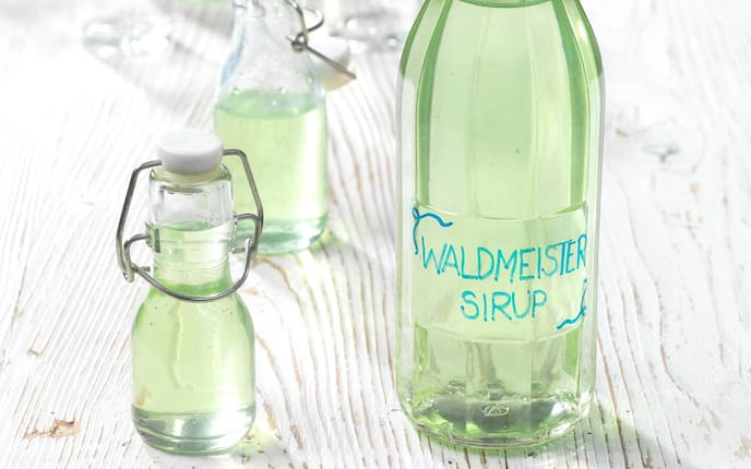 Waldmeister-Sirup (Bild: Eisenhut & Mayer)