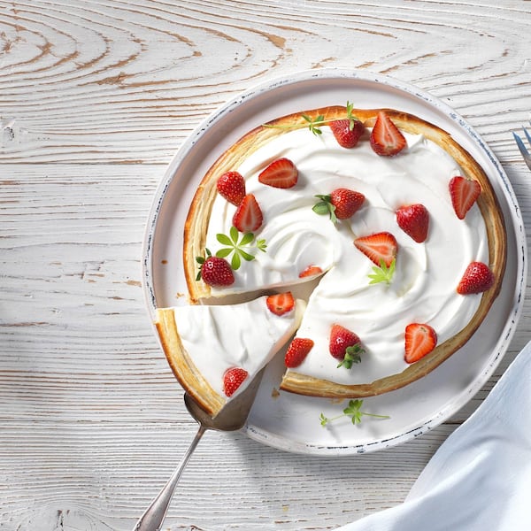 Waldmeister-Tarte, Tarte, Blätterteig, Creme, Erdbeeren, Nachspeise, Servus Rezept