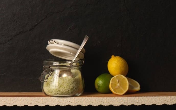 Zitruszucker, Zitronen, Melisse, Löffel, Glas, Zucker