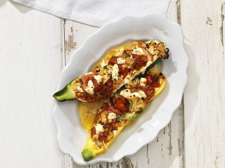 Gefüllte Zucchini, Schafkäse, Zucchini, Feta, Servus Rezept