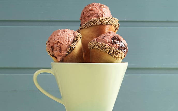 Zwetschkeneis, Zwetschken, Eis, Stanitzel, Zwetschge, Servus Rezept