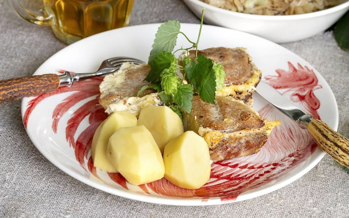 Mühlviertler gebackene Knödel mit Geselchtem, Goldhauben-Frauen Rezepte