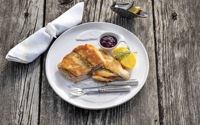 Goldhauben-Frauen Rezepte, St. Wolfgang, Cordon bleu vom Wolfgangsee-Saibling, Elfriede Höplinger