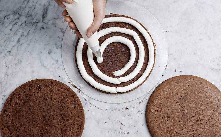 Schwarzwälder Kirschtorte, Füllung