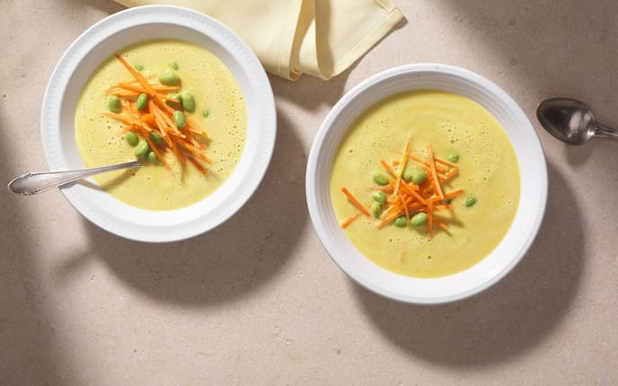Gelbe Rüben, Sojabohnen, Karottenstifte, Suppe, Servus Rezept